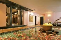 โรงแรมท็อปแลนด์ - ที่มีสปา