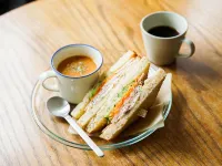 Route - Cafe and Petit Hostel - Bữa sáng