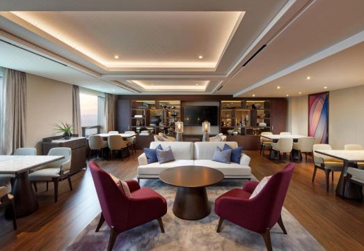 3. 롯데호텔 월드..