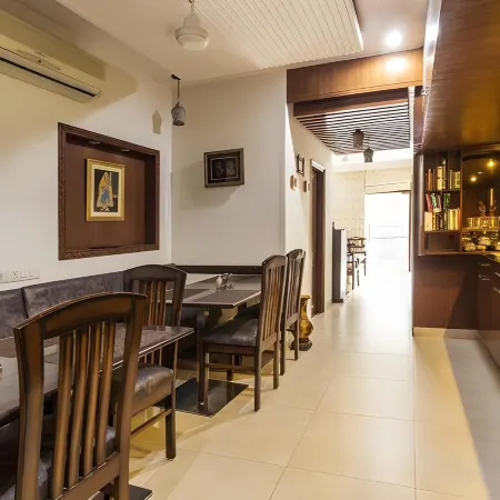 Red Maple Bed & Breakfast Отели рядом с достопримечательностью «Стадион «Тхягарай»»