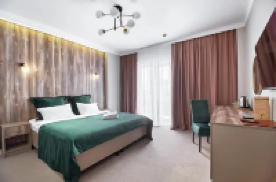 Emerald Hotel  호텔