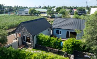 Gwarangpelong Minbak Jeju Couple Family Private House