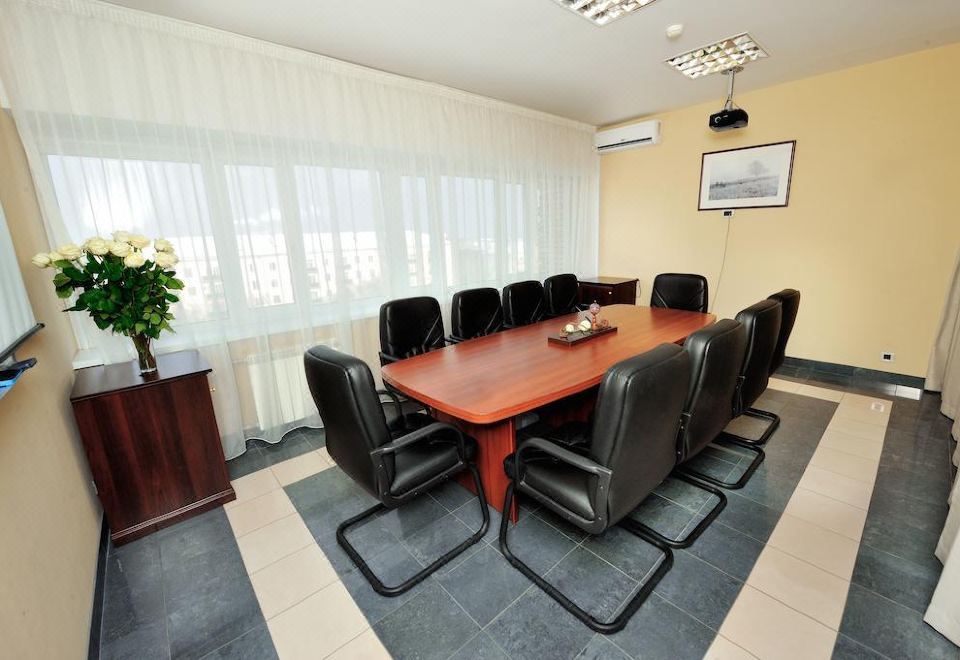 Penza Hotel 내부 전경