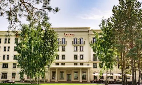 Ramada Hotel&Suites by Wyndham Novosibirsk Zhukovka Apart-Hotel