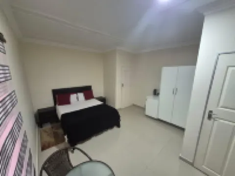 Ithonsi Guesthouse and Spa