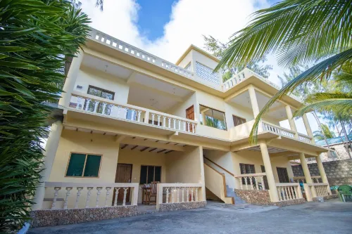 GK Palm Resort Watamu - de playa