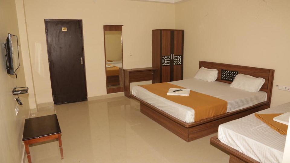 Santhosh Inn