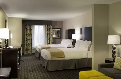 Holiday Inn Express & Suites Madison Central Hôtels à : Monona
