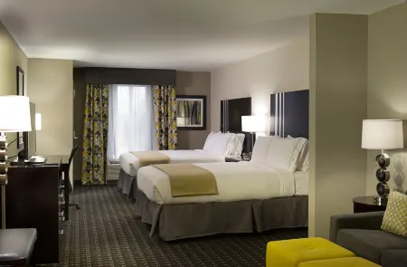Holiday Inn Express & Suites MADISON CENTRAL by IHG