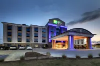 Holiday Inn Express & Suites NATCHEZ SOUTH by IHG Hotels in Natchez