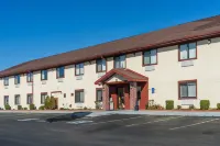 Super 8 by Wyndham Campbellsville KY Hotels in Taylor County