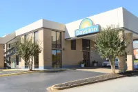 Days Inn by Wyndham Easley/Greenville/Clemson Area