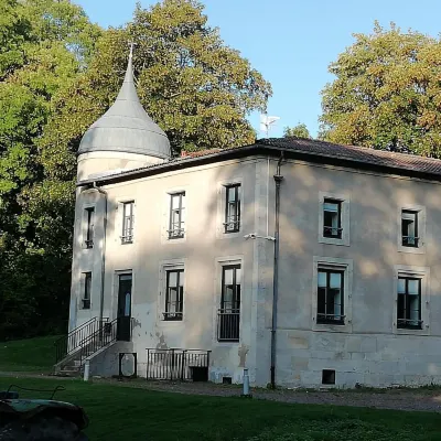 Lodge Hôtel de Sommedieue Verdun Hotels near Église Protestante Évangélique du Verdunois