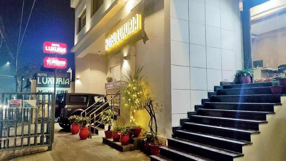 Hotel Luxuria
