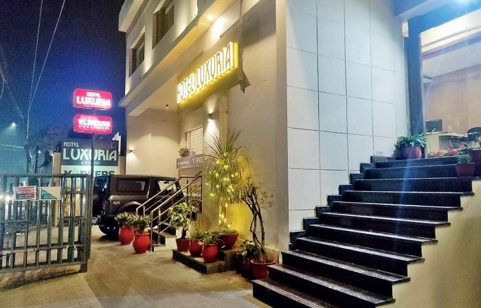 Hotel Luxuria