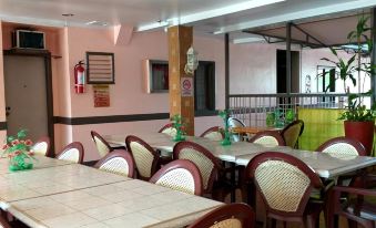 Sola Eleganza Apartelle