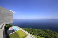 Toto Seawind Awaji - Mountain view