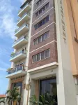Roots Apartment Hotel Các khách sạn gần +233 Jazz Bar & Grill