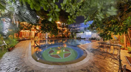 Hotel Mahabs - balcony