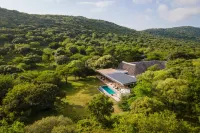 Sungulwane Private Game Lodge - Lodges