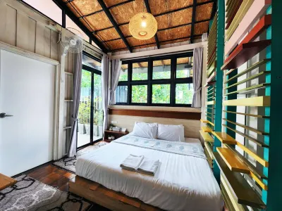 Baan Mai Kradan Hostel Chiang Rai Hotel a 