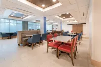 智選假日套房酒店-哥倫比亞I-26哈比森大道 - 早餐