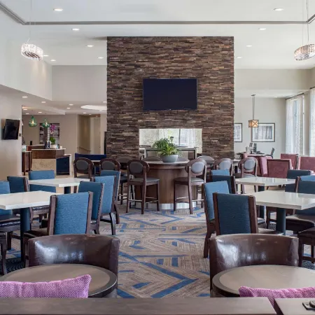 Homewood Suites by Hilton New Orleans French Quarter Отели рядом с достопримечательностью «Пресбитере»