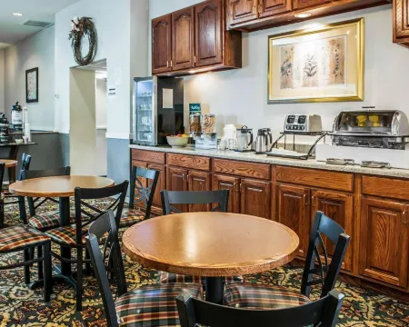 Quality Inn Rochester South