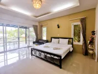 ฟาร์มสุข เรสซิเดนซ์ แอนด์ รีสอร์ท - รีสอร์ท