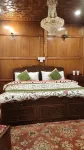 Dilshad Houseboats - Dağ Manzaralı