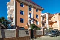 Vozrozhdenie Hotel