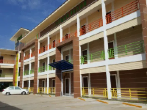 Charoensuk Grand Hotel Hotels in Kabin Buri