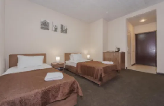 D-Hotel