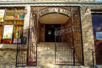 Golden Kids Hotel