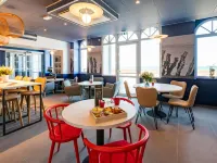 Ibis Saint-Malo Plage Hotels near Sillon Beach