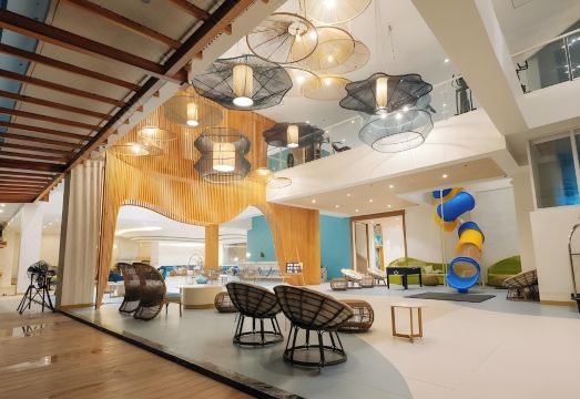 솔레아 코스트 리조트 수영장 전경