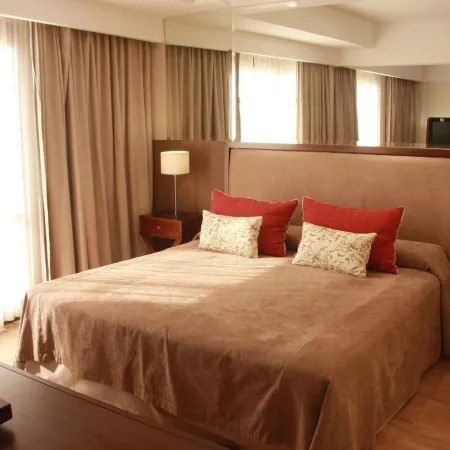 Grand King Hotel