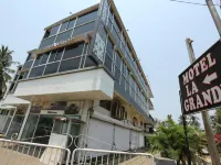 Motel la Grandeur Hotels in Mapusa