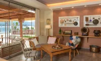 Theano Hotel
