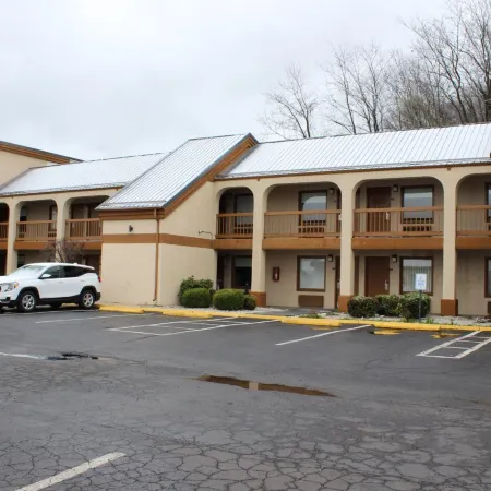 Super 8 by Wyndham Fort Chiswell/Wytheville Area