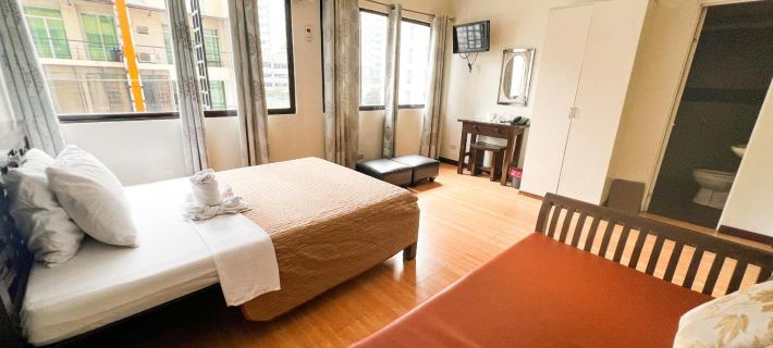 Stone House Hotel Manila โรงแรมในมะนิลา