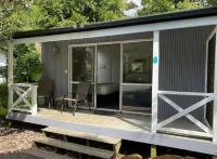 Colonial House Motel - Motels