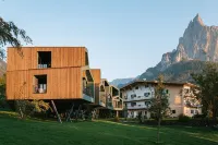 Floris Green Suites by Parc Hotel Florian - 4-Star