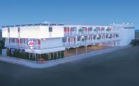 Heart of Wildwood Boardwalk Motel - balcony