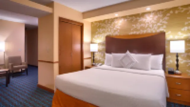 페어필드 인 앤드 스위트 바이 메리어트 질레트