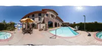 Holiday Inn Express & Suites ATASCADERO by IHG - Pools