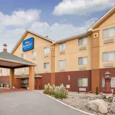 Baymont by Wyndham South Haven Hotel Exterior