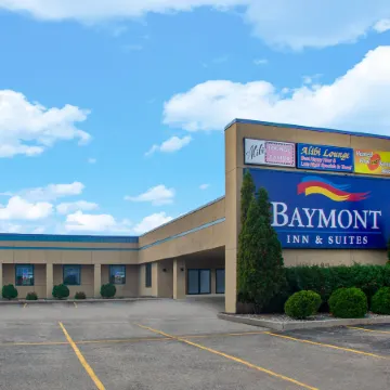 Baymont by Wyndham Fargo