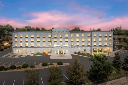 Elevation Inn & Suites, Trademark Collection by Wyndham