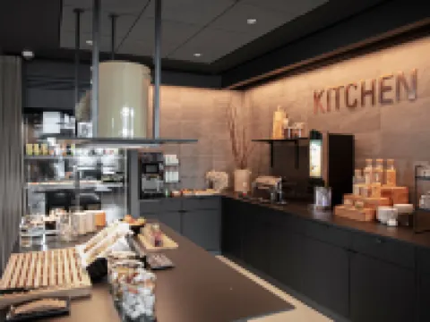 フォー ポインツ フレックス バイ シェラトン ホーセンス ヘーデンステット市のホテル